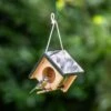 Erdnussbutterglas-Halter „Cork“ Zum Aufhängen -Vogel Futter Geschaft 351900119 cork hanging peanut butter feeder sw sem low res 0656